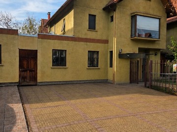 Casa en venta en El roble, Huechuraba - 6 dormitorios, 4 baños