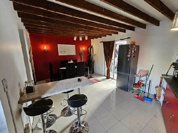 Casa en venta en Centro lampa, Lampa - 5 dormitorios, 2 baños