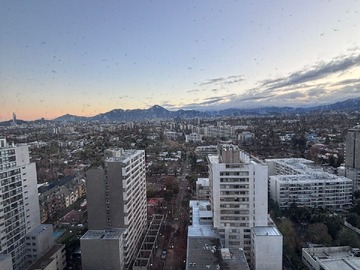 Departamento en venta en Luminoso y Amplio en Sector Exclusivo (132410), Ñuñoa - 1 dormitorio, 1 baño