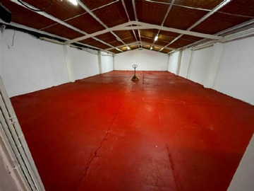 Bodega en venta en Club Hipico, Santiago - 2 baños