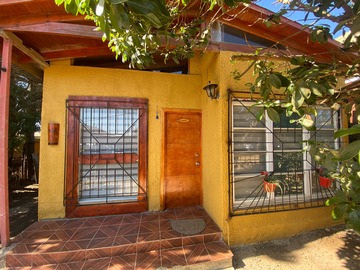 Casa en venta en Los boldos, El Tabo - 4 dormitorios, 1 baño