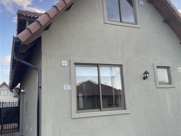 Casa en arriendo mensual en 1 Norte 4740, Talca - 3 dormitorios, 2 baños