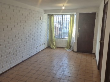 Casa en venta en Pasaje Hernando de Magallanes, Maipú, Región Metropolitana de Santiago 9250000, Chile, Maipú - 3 dormitorios, 2 baños