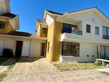 Casa en venta en Canal Trinidad Norte 23-113, Maipú - 3 dormitorios, 3 baños