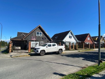 Casa en arriendo mensual en Fourcade, Puerto Montt - 4 dormitorios, 2 baños