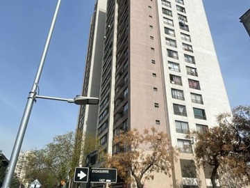 Departamento en venta en Entre eyzaguirre y diez de julio, Santiago - 2 dormitorios, 1 baño