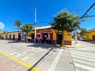 Local Comercial en venta en Casa Comercial Centro - 5 dormitorios, 3 baños