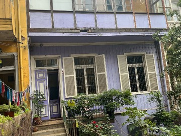 Casa en venta en Fischer 66, Valparaíso - 5 dormitorios, 2 baños