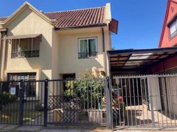 Casa en venta en Amplia Casa Ideal para Familias Grandes (178279), Huechuraba - 5 dormitorios, 3 baños