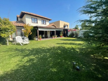 Venta / Casa / Colina