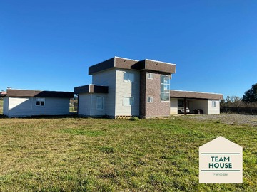 Casa en venta en Chancoyan, Valdivia - 6 dormitorios, 3 baños