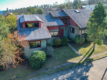 Casa en venta en Loncoyen 1516, Valdivia - 4 dormitorios, 3 baños