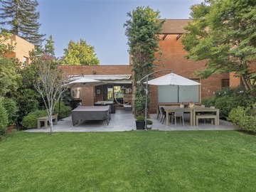 Casa en venta en Golf de Manquehue, Lo Barnechea - 6 dormitorios, 4 baños