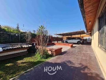 Casa en venta en Pozo Almonte 100, La Florida, Región Metropolitana de Santiago 8240000, Chile, La Florida - 3 dormitorios, 1 baño