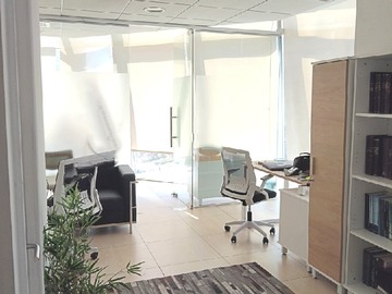 Oficina en venta en Avenida Alonso de Córdova, Las Condes - 1 dormitorio, 1 baño