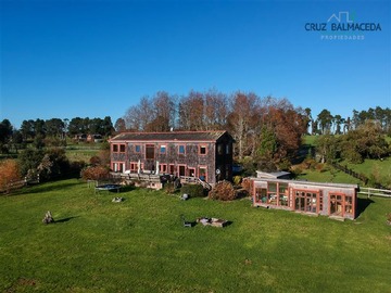 Casa en venta en Playa Venado, Puerto Varas - 5 dormitorios, 4 baños