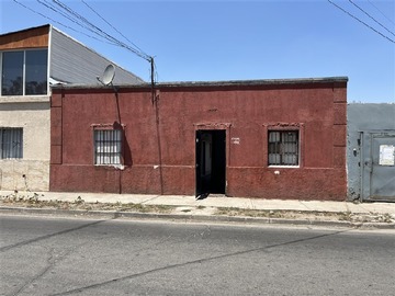 Casa en venta en Los olivos 1998, Conchalí - 7 dormitorios, 2 baños