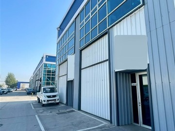 Galpón en arriendo mensual en El Retiro 1227, Renca - 2 baños