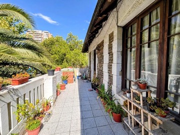 Casa en venta en Casa patrimonial en esquina con alto potencial, el llano, San Miguel - 10 dormitorios, 5 baños
