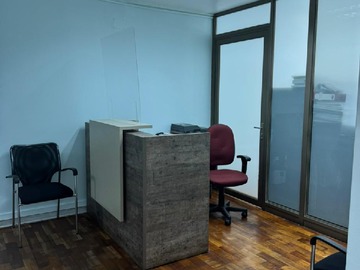 Oficina en arriendo mensual en Dr. Sótero del Río, Santiago - 4 dormitorios, 3 baños