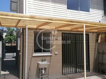 Casa en arriendo mensual en Calle Camino Real / Cardenal Oviedo, Puente Alto - 2 dormitorios, 1 baño
