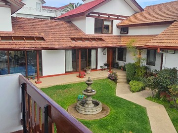 Casa en arriendo mensual en Moderna Vivienda Ideal para Familias Grandes (164972), Viña del Mar - 4 dormitorios, 2 baños