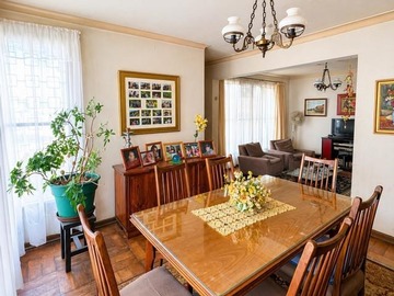 Casa en venta en Sexta Avenida / Colegio Tomas Moro, San Miguel - 3 dormitorios, 2 baños