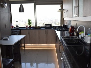 Departamento en arriendo mensual en Bilbao, Providencia - 4 dormitorios, 3 baños
