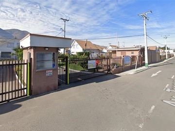 Casa en venta en En Venta Casa Aislada con 2° Piso en Condominio Sol Oriente, La Cruz - 3 dormitorios, 3 baños