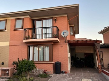 Casa en venta en Jorge guerra / alcalde josé luis infante, Maipú - 4 dormitorios, 3 baños