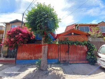 Casa en venta en Casa de Dos Pisos, 2 Dormitorios, 2 Baños, San Bernardo. - 2 dormitorios, 2 baños