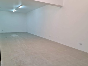 Local Comercial en arriendo mensual en Caracol Franklin (65554), Santiago - 1 baño