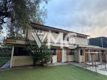 Oficina en arriendo mensual en Mar del Sur / Av. Colón, Las Condes - 10 dormitorios, 4 baños