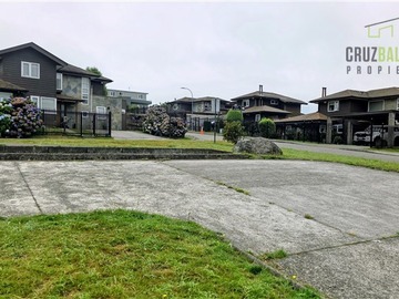 Casa en venta en Calle Los Arrayanes, Puerto Varas - 5 dormitorios, 4 baños