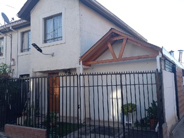 Casa en venta en Pasaje Virgen De Guadalupe 3, Maipú, Región Metropolitana de Santiago 9250000, Chile, Maipú - 3 dormitorios, 2 baños
