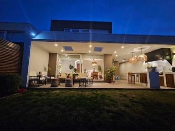 Casa en arriendo mensual en Hermosa casa amplia altos del rincon peñabla (171023), Villa Alemana - 3 dormitorios, 3 baños