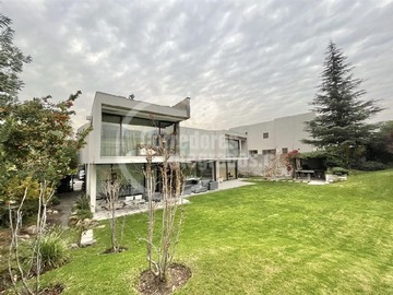 Casa en venta en Condominio los bosques, Colina - 4 dormitorios, 3 baños
