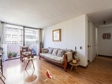 Departamento en venta en Gerona, Ñuñoa - 2 dormitorios, 2 baños