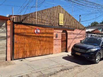 Casa en venta en Casa con Alta Plusvalia en Zona Comercial (122923), Calama - 10 dormitorios, 10 baños