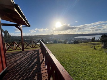 Terreno en venta en Oportunidad: casa con terreno de 7.200 m² en chiloé, Quinchao