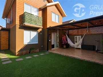 Casa en venta en Av. San Carlos con Bellavista, Puente Alto - 3 dormitorios, 3 baños