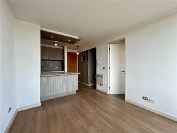 Departamento en arriendo mensual en Rey Alberto, San Miguel - 1 dormitorio, 1 baño