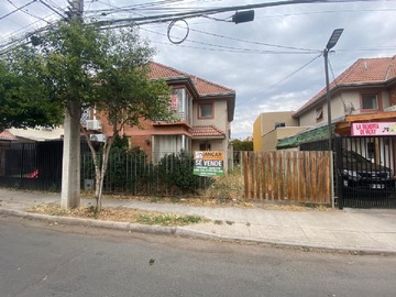 Casa en venta en Los Europeos 1721, Quilicura - 3 dormitorios, 2 baños