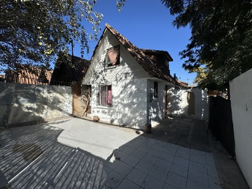 Casa en venta en Av. Vicuña Mackenna / San José de la Estrella, La Florida - 3 dormitorios, 1 baño