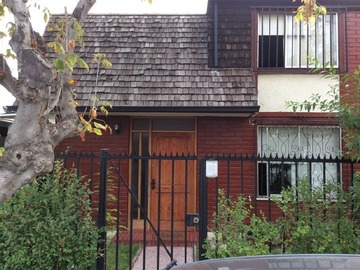 Casa en arriendo mensual en presidente riesco con manquehue, Las Condes - 4 dormitorios, 3 baños
