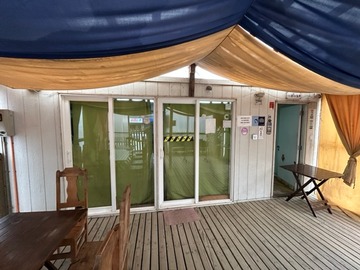 Local Comercial en venta en Montt, Constitución - 2 dormitorios, 3 baños