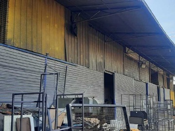 Terreno Industrial en venta en Galpon industrial con oficinas (65161), Renca - 3 baños