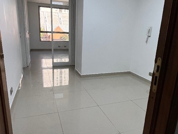 Oficina en arriendo mensual en Av. Las Condes 9792, Las Condes - 2 dormitorios, 1 baño