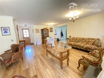 Casa en venta en Ayres de Chicureo, Colina - 4 dormitorios, 2 baños