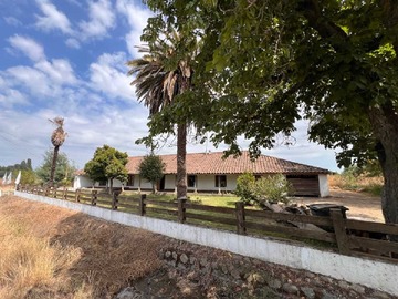 Casa en venta en Casona + infraestructura para eventos. Colbun (176974), Colbún - 2 dormitorios, 2 baños